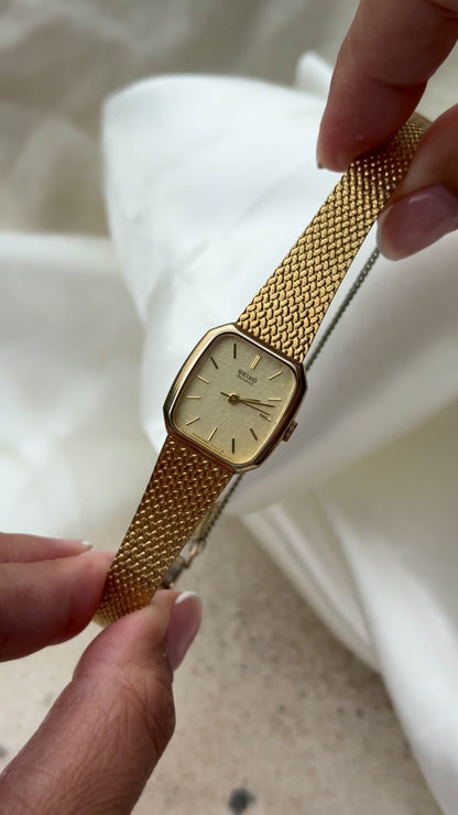 Vintage Seiko Integrated Woven Bracelet Watch 1983 - gold plated