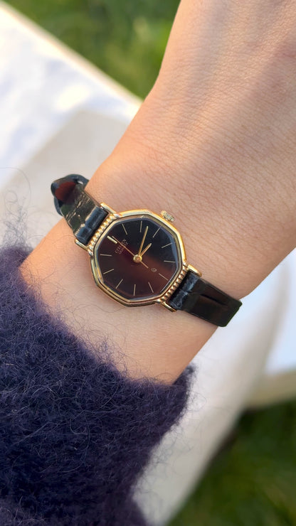 Citizen CQ Vintage Watch 1981 - Near mint - Bespoke leather